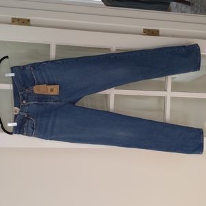 Levi's 501 Original High Rise Straight Leg Size 28